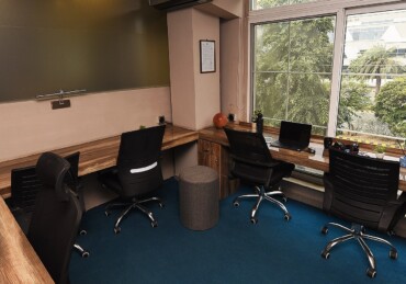 coworking space in gulberg